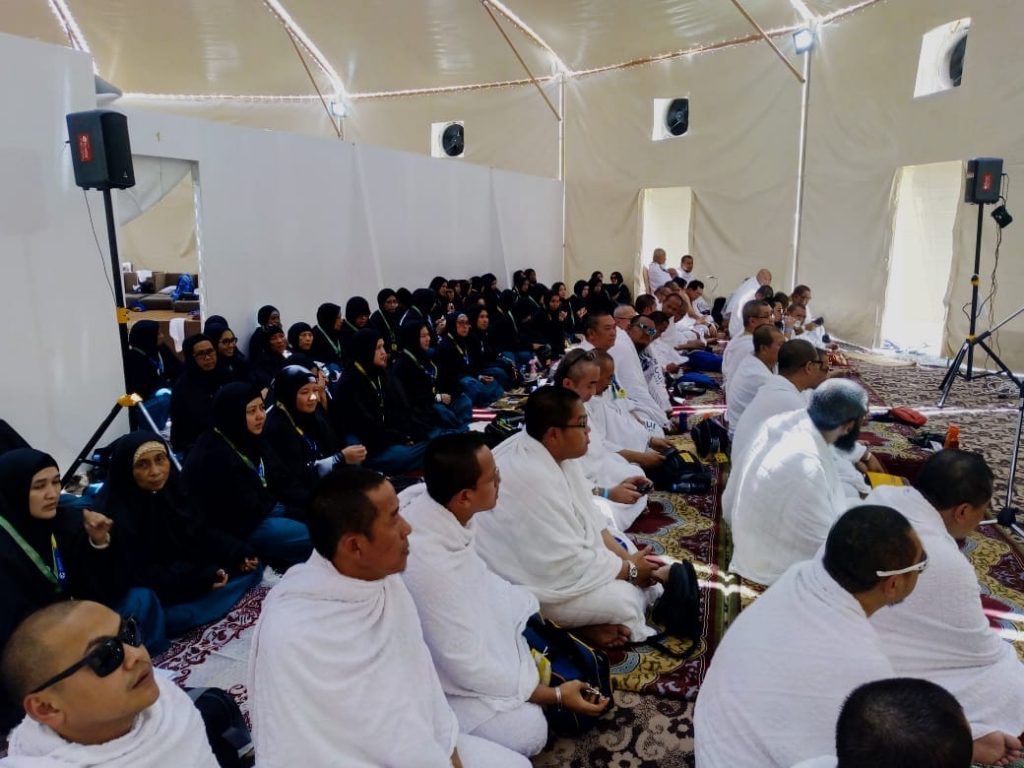 Jamaah Haji Munatour Doakan Umat Islam Seluruh Dunia